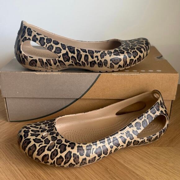 Crocs Kadee Leopard Print Ballet Flats Women Shoes- SZ 10 - Picture 1 of 11